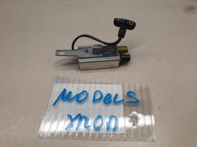 Антенна для Tesla Model S 2012-