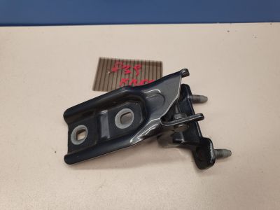 Петля двери багажника правая для BMW X2 F39 2017-