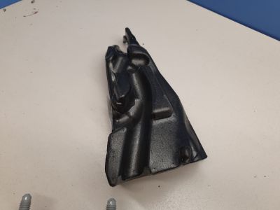 Наполнитель двери багажника левый для BMW X1 F48 2015-2023