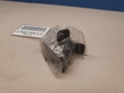 Кронштейн задней панели левый для Skoda Rapid 2013-