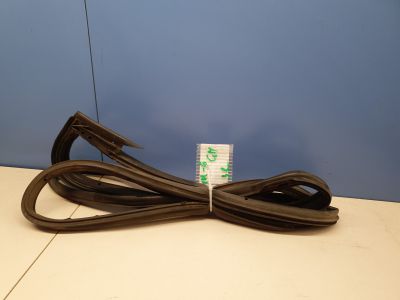 Уплотнитель двери задней правой для Mazda 6 GH 2007-2012