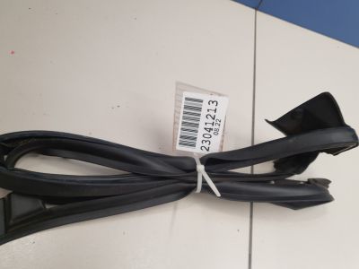 Уплотнитель двери передней правой для Land Rover Range Rover Evoque 2019-