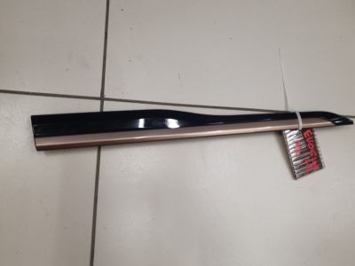 Молдинг двери правый передний для Land Rover Range Rover Velar 2017-