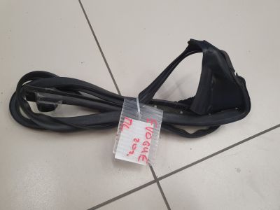 Уплотнитель двери передней левой для Land Rover Range Rover Evoque 2019-