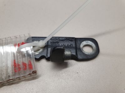 Петля двери передней правой нижняя для Land Rover Range Rover Sport 2013-