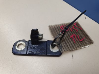 Петля двери передней левой верхняя для Land Rover Discovery 2017-