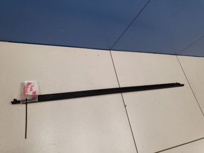 Молдинг стекла передней правой двери для Land Rover Range Rover Evoque 2019-