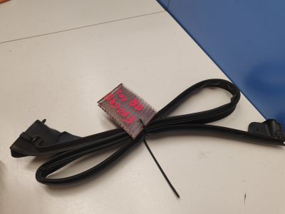 Уплотнитель двери передней правой для Land Rover Range Rover Evoque 2019-