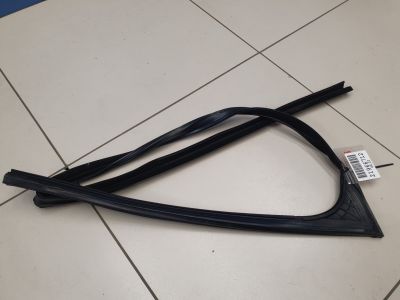 Уплотнитель стекла передней правой двери для Land Rover Discovery 2017-