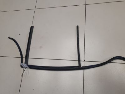 Уплотнитель стекла задней правой двери для BMW 1 E81 E87 2004-2014