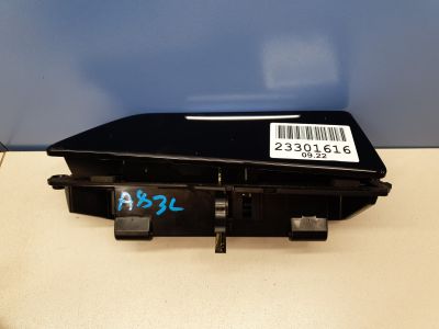 Пепельница задней левой двери для Audi A8 S8 D4 2010-2017