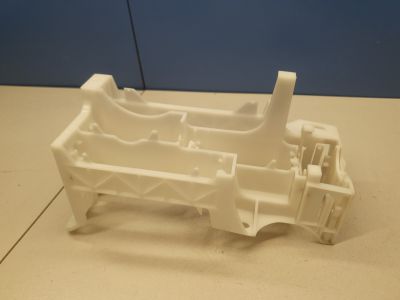 Кронштейн блока предохранителей правый для Lexus RX AL10 2009-2015