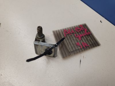 Петля двери задней правой для Audi A4 B8 2007-2015