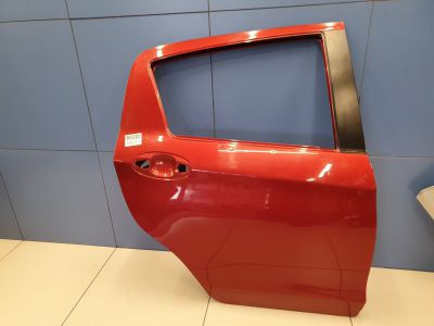 Дверь правая задняя для Toyota Yaris 2011-2017
