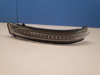 Указатель поворота в зеркало правый для Nissan Qashqai J11E 2014-