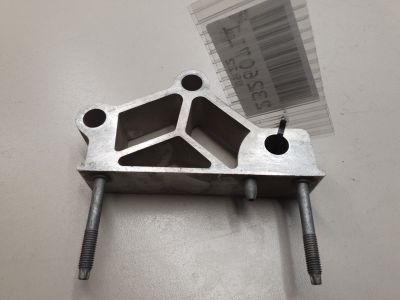 Кронштейн усилителя торпедо правый для Audi A8 S8 D4 2010-2017