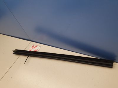 Накладка стекла задней левой двери для Renault Clio 3 2005-2012