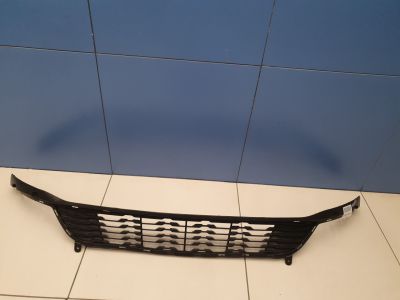 Решётка в бампер центральная для KIA Rio 3 2012-2017