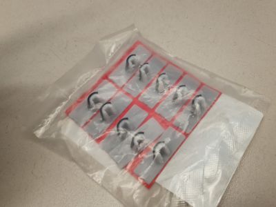 Комплект фиксаторов заднего стекла для Hyundai Genesis 2013-2016