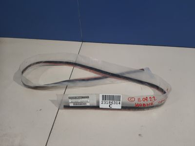 Уплотнитель заднего стекла для Nissan X-Trail T32 2014-