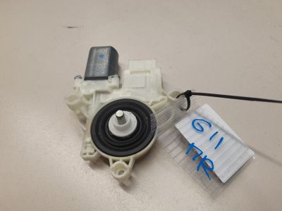 Моторчик стеклоподъёмника передний правый для BMW 7 G11 G12 2015-