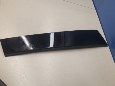 Накладка рамки двери задняя левая для Audi A4 B9 2015-