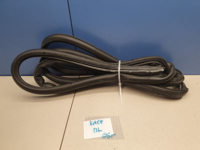 Уплотнитель двери передней левой для Porsche Cayenne 955 957 2003-2010