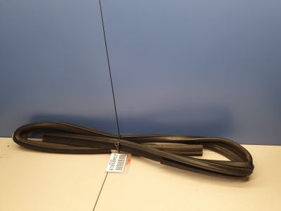 Уплотнитель двери передней правой для Hyundai Santa Fe CM 2005-2012