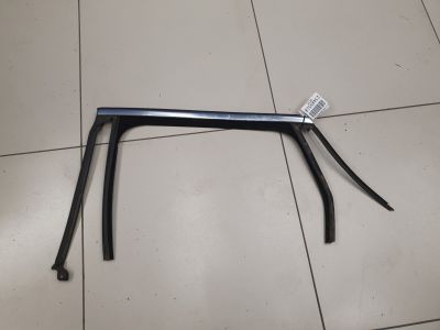 Уплотнитель стекла задний левый наружний для Opel Astra J 2009-2017