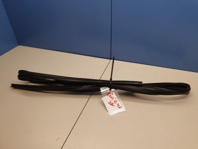 Уплотнитель стекла задней правой двери для Honda Civic 4D 2006-2012