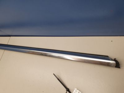 Молдинг стекла передней правой двери для Mercedes E-klasse C207 Coupe 2009-2016