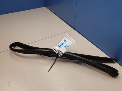 Уплотнитель стекла двери задний левый для Ford Fiesta Mk6 2008-2019