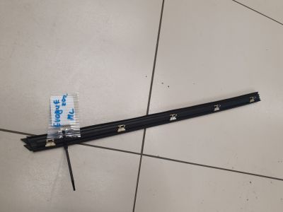 Накладка стекла передней левой двери для Land Rover Range Rover Evoque 2019-