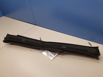 Уплотнитель стекла задней правой двери для Nissan Note E11 2005-2013