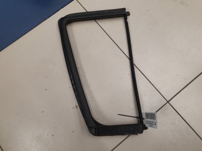 Уплотнитель стекла двери задний левый для Nissan Pathfinder R51 2005-2014
