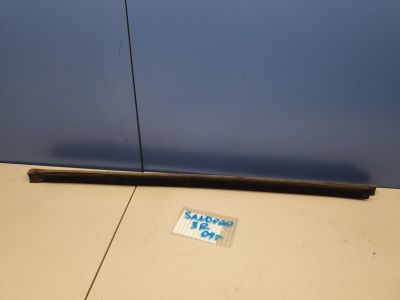 Накладка стекла задней правой двери для Renault Sandero 2009-2014