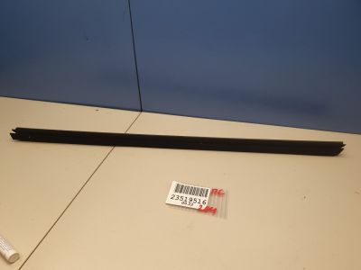 Накладка стекла передней левой двери для Mercedes C-klasse W204 2007-2015