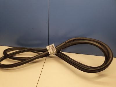 Уплотнитель двери задней левой для Porsche Cayenne 955 957 2003-2010