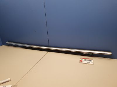 Молдинг стекла задней правой двери для Audi A8 S8 D4 2010-2017