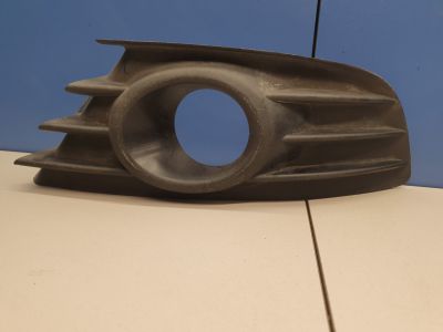 Решётка в бампер правая для Citroen C4 2005-2011