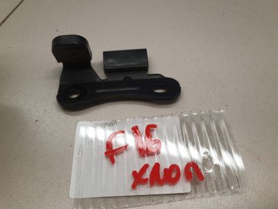 Отбойник двери багажника правый для BMW X6 F16 2014-2020