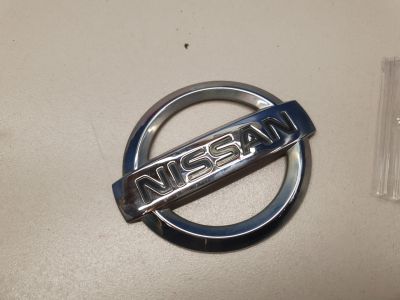 Эмблема двери багажника для Nissan Note E11 2005-2013