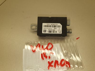 Антенный усилитель для Volvo V40 (V40 Cross Country) 2012-