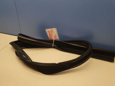 Уплотнитель стекла передней левой двери для Land Rover Range Rover Evoque 2019-