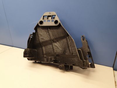 Кронштейн замка двери передний правый для Volvo V40 (V40 Cross Country) 2012-