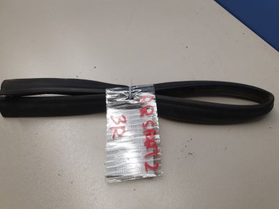 Уплотнитель двери задней правой для Land Rover Range Rover Sport 2013-