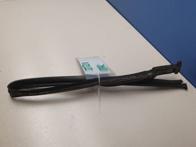 Уплотнитель двери передней правой для Mercedes S-klasse W221 2005-2013