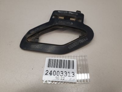 Кронштейн крышки форсунки омывателя фары левый для Mercedes B-klasse W246 2011-2018