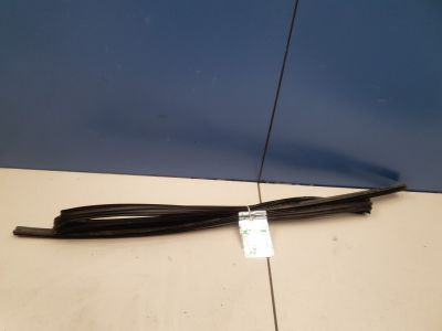 Уплотнитель стекла двери задний левый для Toyota RAV 4 2013-2019