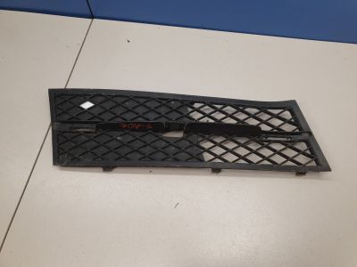 Решётка в бампер правая для BMW 5 F10 2009-2017